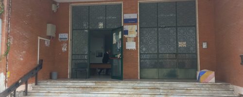 Cede il soffitto, inagibile l’ex collocamento di via Principessa Sichelgaita a Salerno