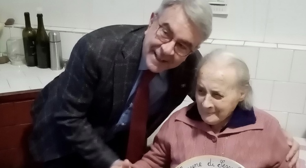 Sessa Cilento festeggia i 103 anni di Teresina