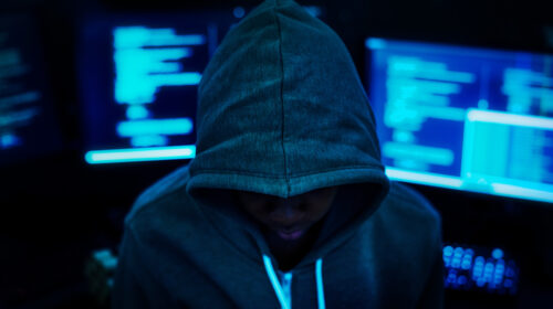 GLI HACKER E LA LORO STRANA “GUERRA SANTA”