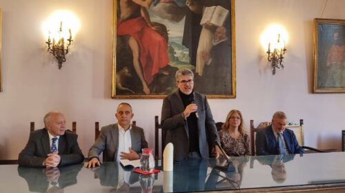CAVA DE’ TIRRENI, PRESENTATO IL BANDO PER CONTRIBUTI A FONDO PERDUTO PER IL COMMERCIO