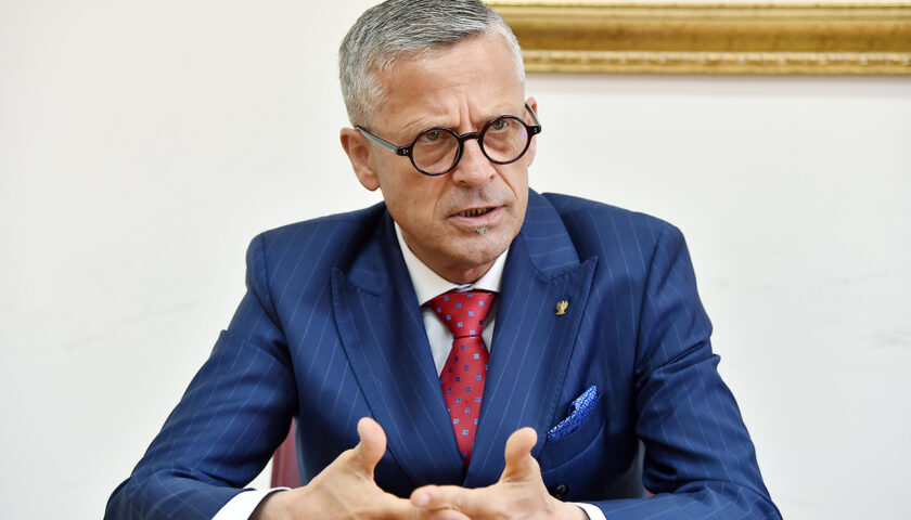 Salerno, il questore Conticchio: molti giovani finiscono in ospedale in coma etilico