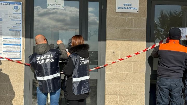 SEQUESTRO DI UN LOCALE PRESSO IL PORTO DI POLICASTRO BUSSENTINO