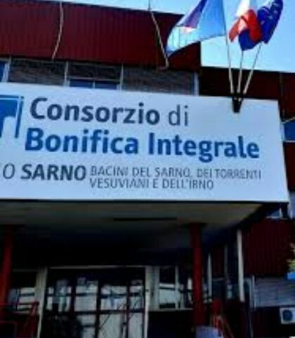 Consorzio di bonifica del Sarno: sospese le “cartelle pazze” per impianti serricoli