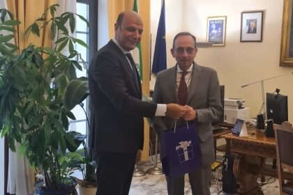 In prefettura a Salerno visita del console d’Algeria