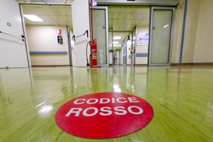 Pronto soccorso chiuso, corsa in un altro ospedale ma la neonata muore