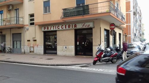 Salerno, chiude la Pasticceria Lia di via Posidonia