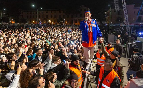 Notte bianca con Clementino in piazza a Cava de’ Tirreni, il sindaco Servalli: “Successo straordinario”