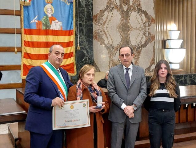 “Giornata della Memoria”: medaglia d’onore ai caduti di Teggiano