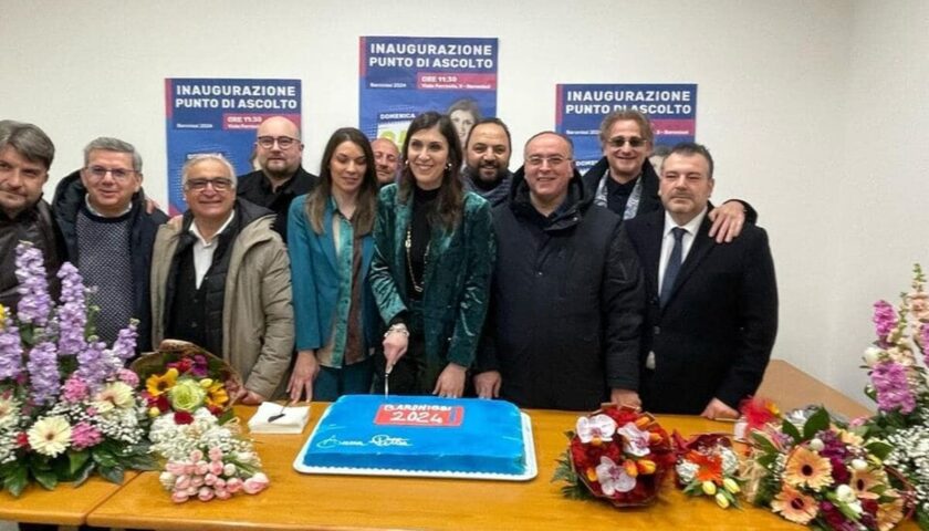 Baronissi, inaugurato Punto di Ascolto dalla candidata sindaco Anna Petta