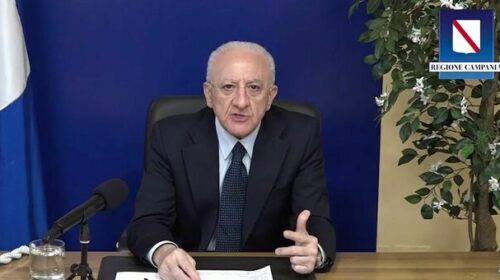 Autonomia differenziata, De Luca e sindaci in piazza a Roma