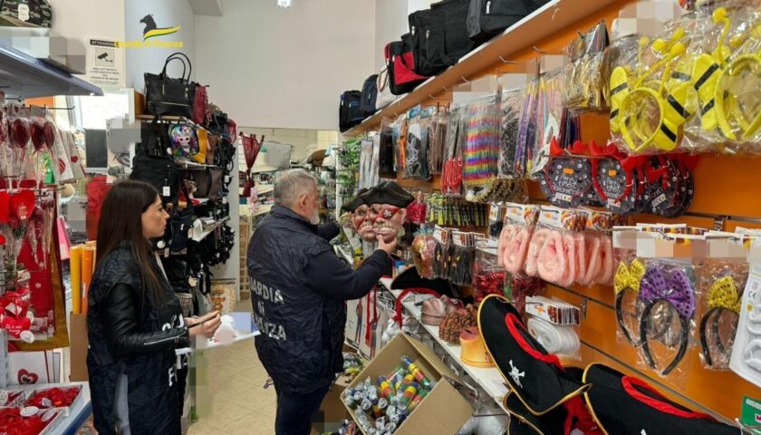 Maxi sequestro della Finanza di prodotti per Carnevale