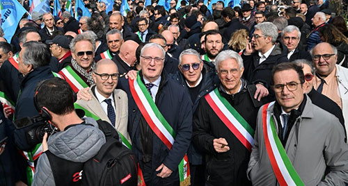 Fondo Coesione, sindaci Campania chiedono un incontro urgente a Fitto