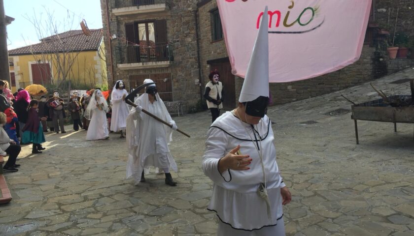 CARNEVALE A MONTECORICE, SI SFILA MARTEDI’ 13 FEBBRAIO E SABATO 17 FEBBRAIO