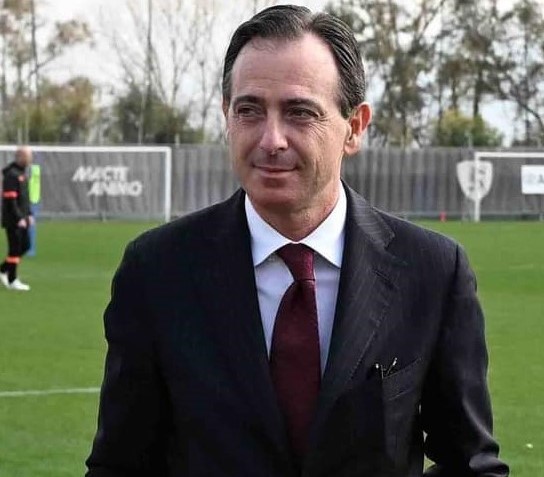 Salernitana, l’ad Milan visita la squadra alla vigilia del derby di Castellammare: fissato il premio salvezza