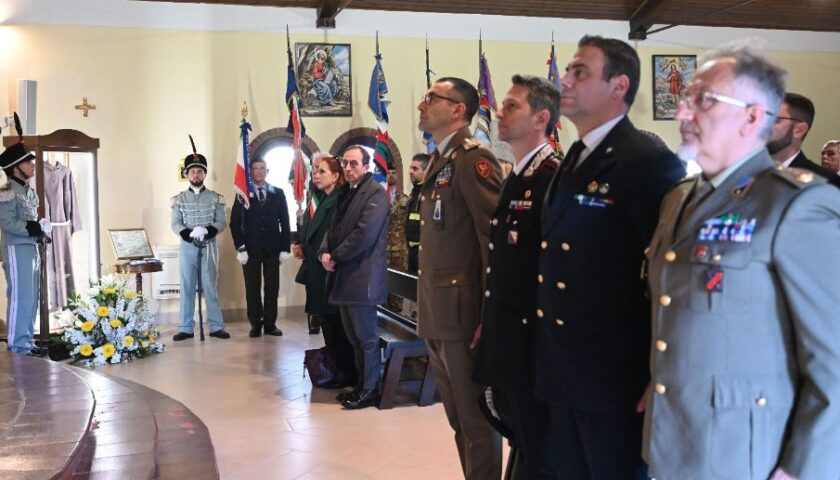 Precetto Pasquale Interforze a Salerno, il saio di San Pio da Pietrelcina dai militari