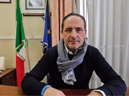 Scafati, 13 consiglieri firmano la sfiducia ad Aliberti
