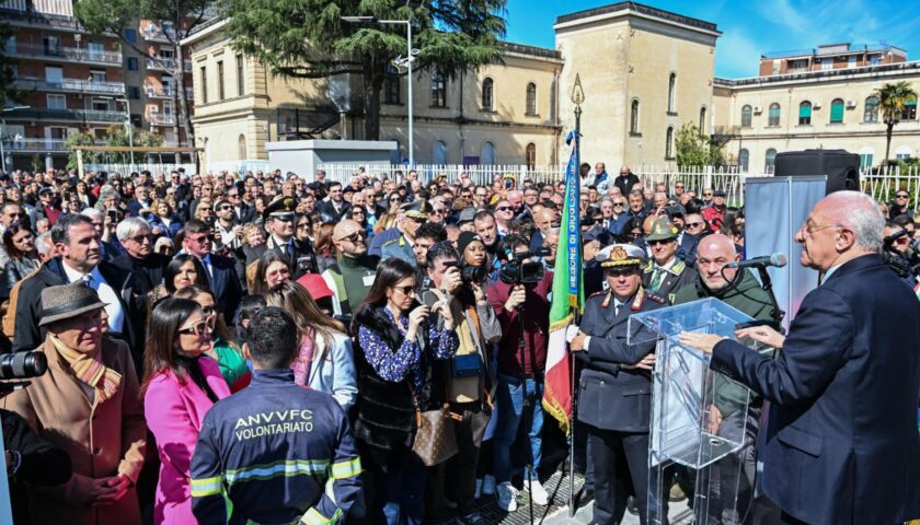 Fondi di coesione, De Luca: “Posizione irresponsabile del Governo”