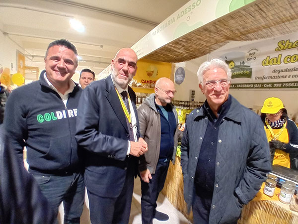 Salerno, inaugurato mercato Coldiretti in via Lanzara