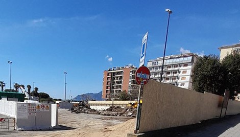 Salerno, chiuso parcheggio Irno: “sorgerà un nuovo albergo”