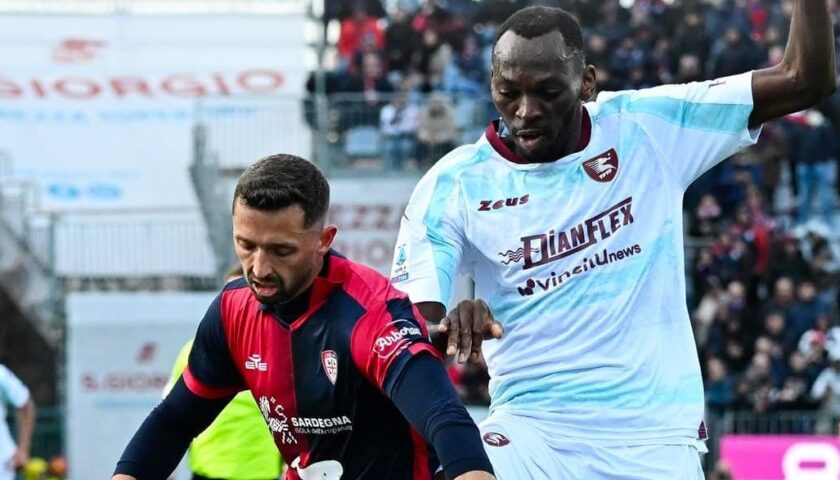 Salernitana ancora battuta, il Cagliari fa festa con un poker