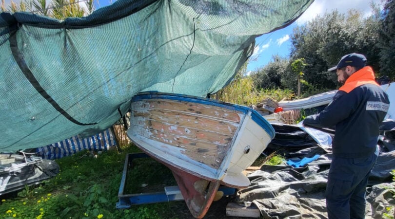 Sequestrata area di rimessaggio nautico abusivo a Castellabate