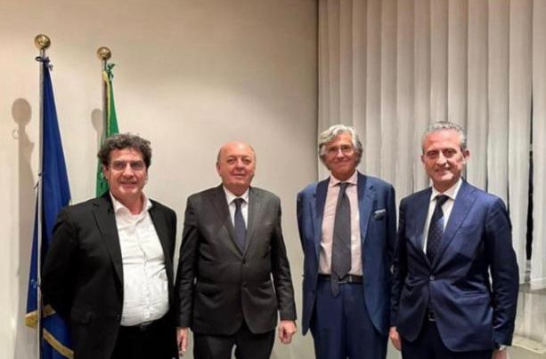 Transizione energetica: ministro Pichetto Fratin in visita ad aziende salernitane “green”