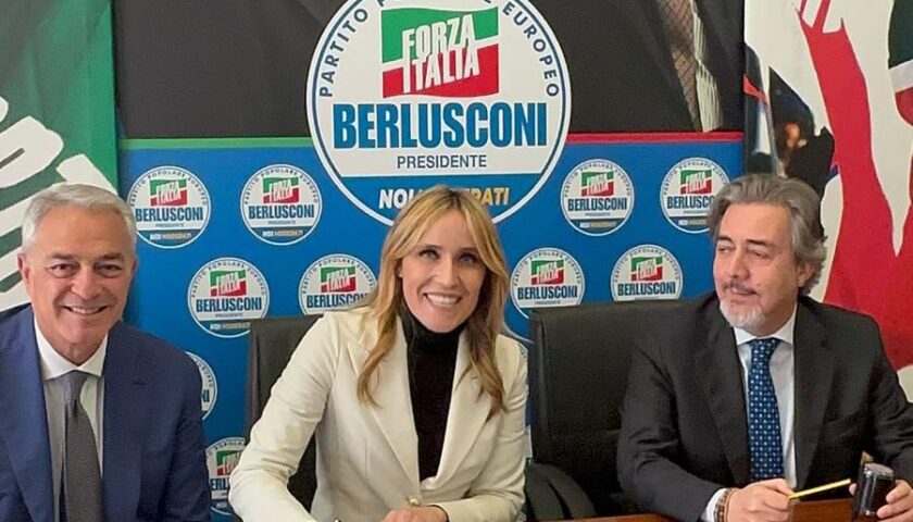 OGGI A ROMA LA FIRMA DELLE CANDIDATURE ANTONELLA BALLONE “UN ORGOGLIO POTER CORRERE AL FIANCO DEL SEGRETARIO ANTONIO TAJANI”