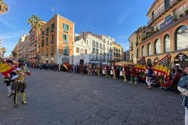 SALERNO, XXXII FIERA DEL CROCIFISSO RITROVATO  “MILLE PIU’- UN TUFFO NEL MEDIOEVO”: TANTE LE NOVITA 2024’