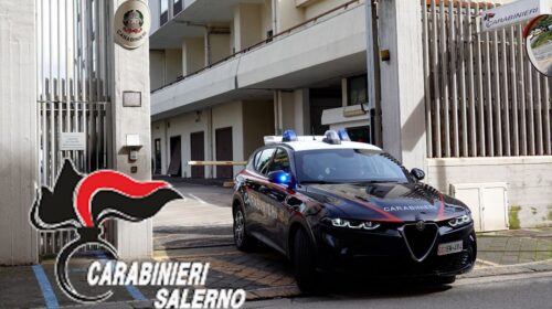Tentano furto in una tabaccheria di Salerno, ladri messi in fuga dai carabinieri