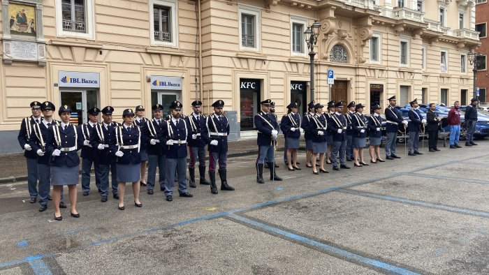 Salerno, corona di alloro e celebrazioni per la festa della Polizia