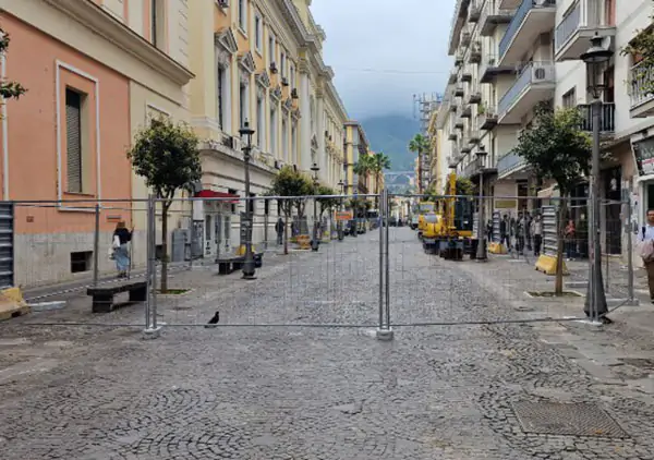 Lavori corso Vittorio Emanuele a Salerno, montato secondo cantiere