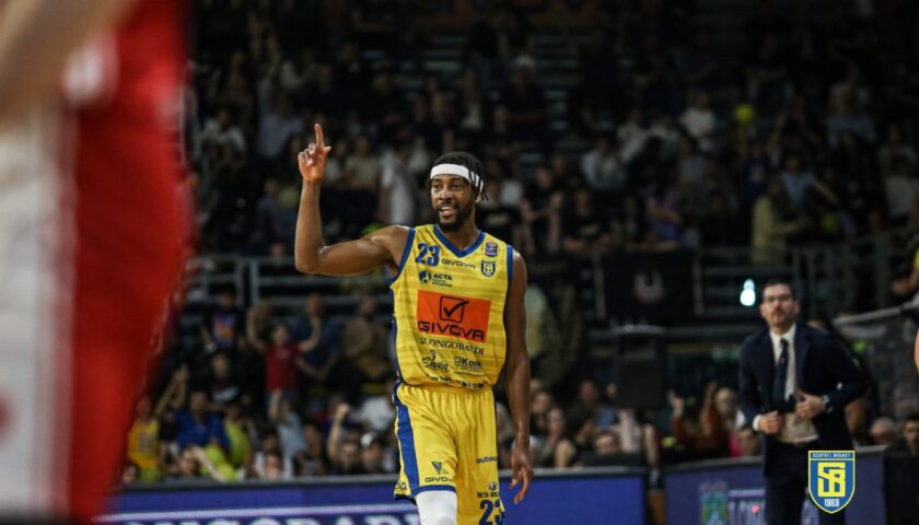 DEMETRE RIVERS SALUTA LA GIVOVA SCAFATI E VA ALLO ZALGIRIS KAUNAS