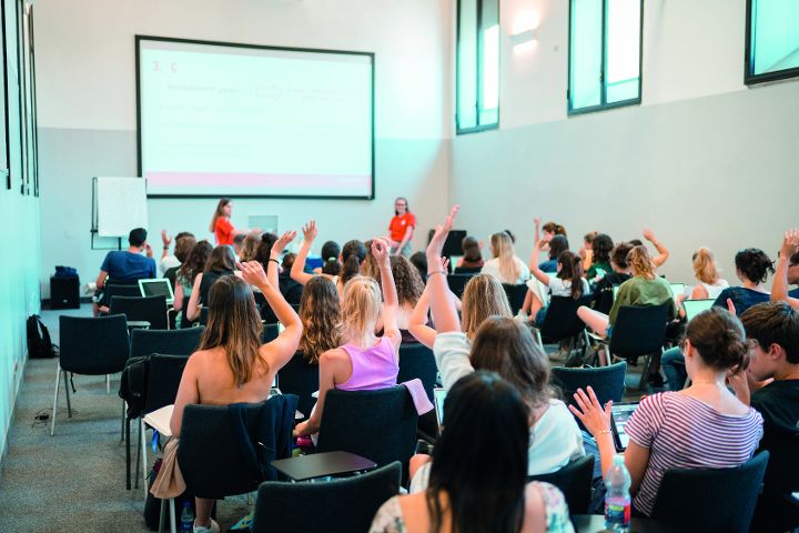 Salerno, sabato simulazione test per l’ingresso a Medicina