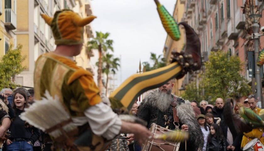 SABATO E DOMENICA, ULTIMI DUE GIORNI CON LA XXXII FIERA DEL CROCIFISSO NEL CENTRO STORICO DI SALERNO