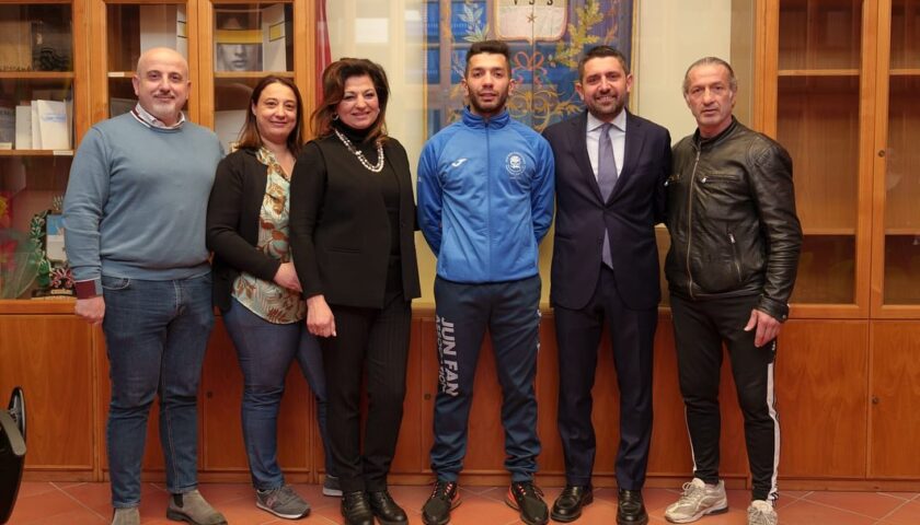 Mercato San Severino, Arturo Gallo con la nazionale agli europei di Kung fu a Stoccolma. Gli auguri del sindaco