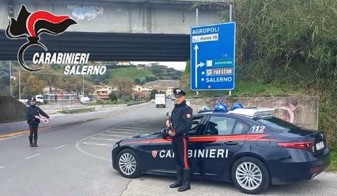 Inondavano di droga Agropoli, allontanati 5 pusher e deferiti 10 assuntori