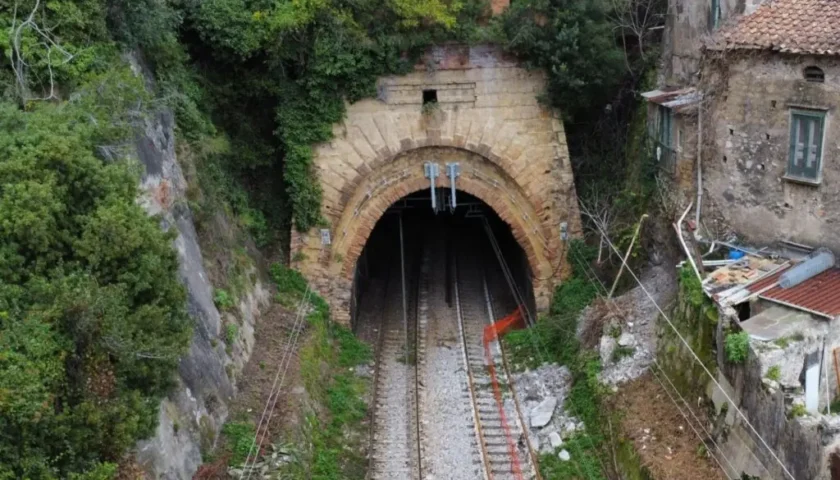 Linea Storica Napoli/Salerno, altra chiusura dal 4 luglio