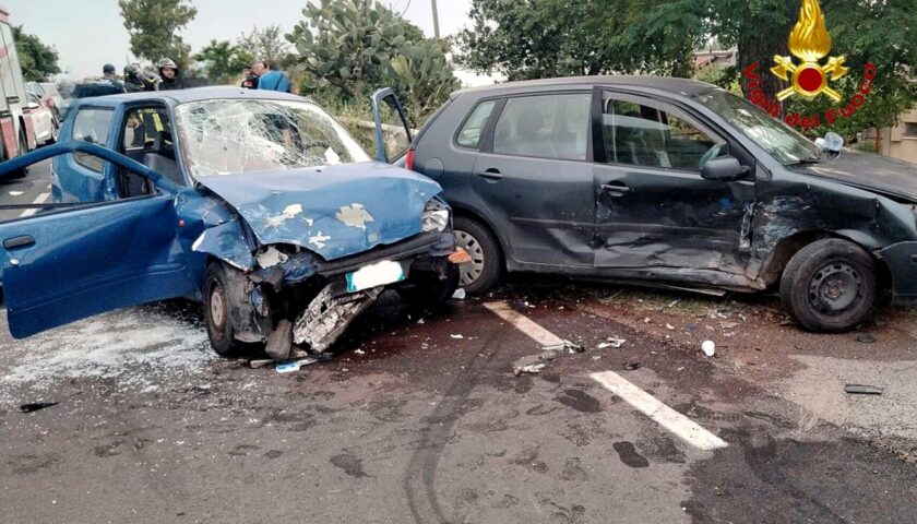 Cinque feriti in un incidente a Capaccio/Paestum