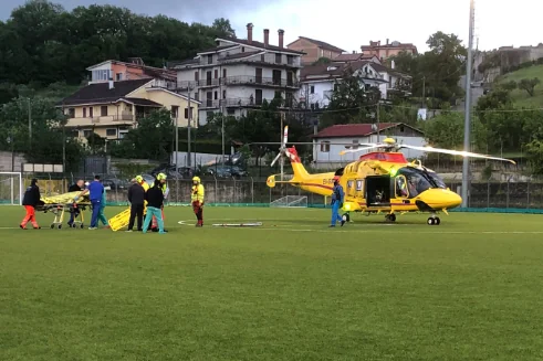 Scontro tra moto e furgone a Oliveto Citra: grave un 33enne