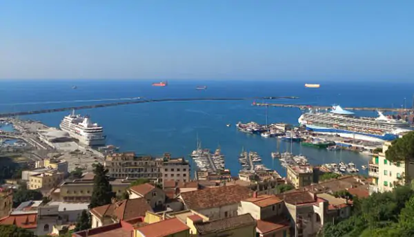 Qualità della vita 2024: Salerno all’85esimo posto. Ok ambiente, crollo per reati e sicurezza