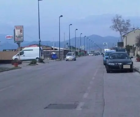Pontecagnano, evento in discoteca e ladri a svaligiare le auto
