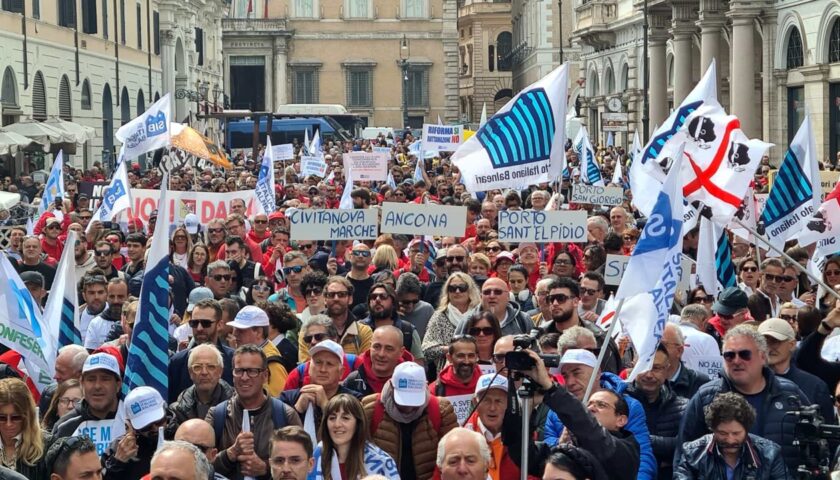 BALNEARI, SIB E FIBA: RIUSCITA LA PRIMA GIORNATA DI PROTESTA