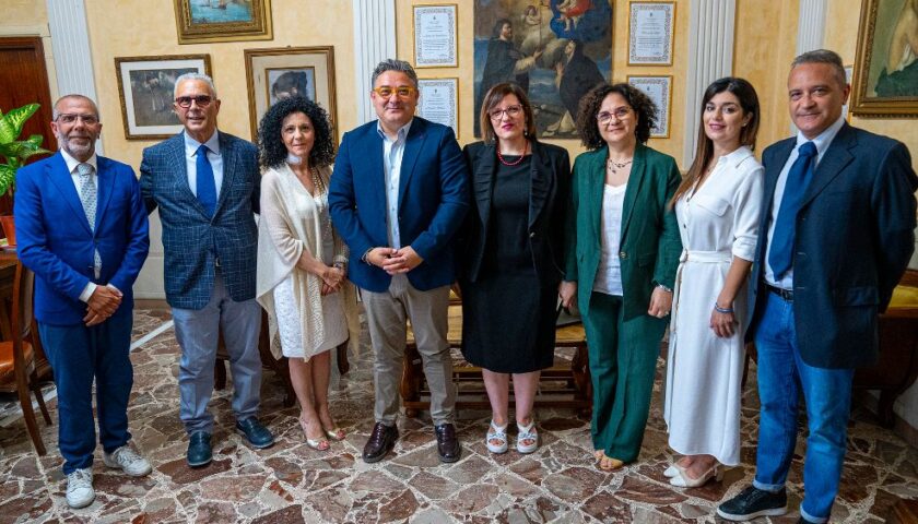 Sarno, il sindaco Francesco Squillante presenta la sua squadra