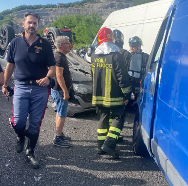 Salerno, schianto sull’A2: coinvolti tre veicoli