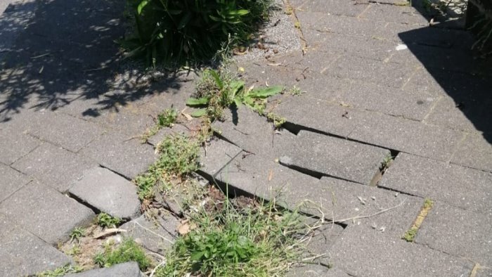Salerno, affondo del consigliere Pessolano (Oltre): estate alle porte ma la città è ferma nel degrado