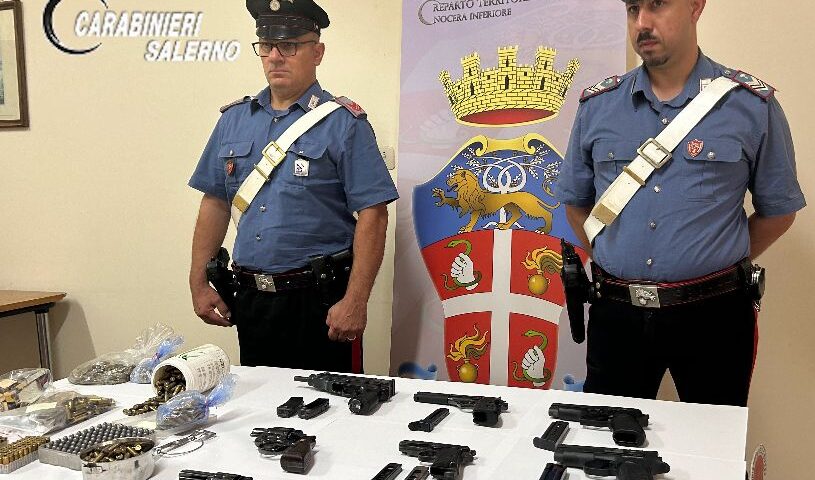Pagani, deteneva 8 pistole e una mitraglietta da guerra:  arrestato 48enne