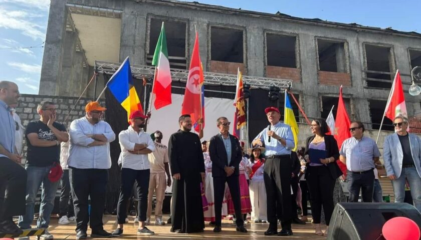 Successo alla Festa dei Popoli, il vescovo De Luca: “Inno alla pace”