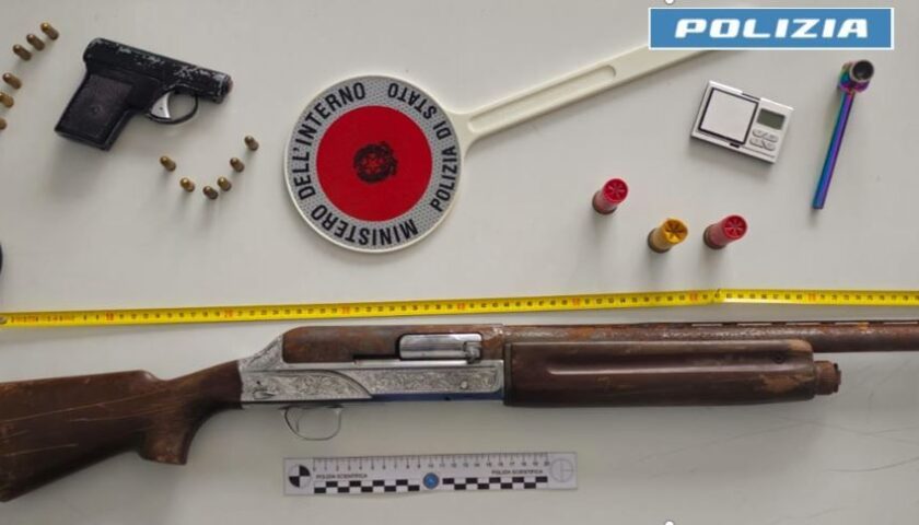 Codice Rosso, arrestato uomo a Cava de’ Tirreni: trovato con armi pronte all’uso