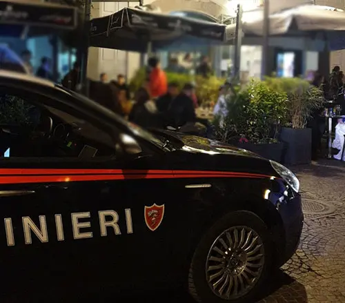 Ambulanti senza licenze alla festa di Sapri, scattano i sequestri