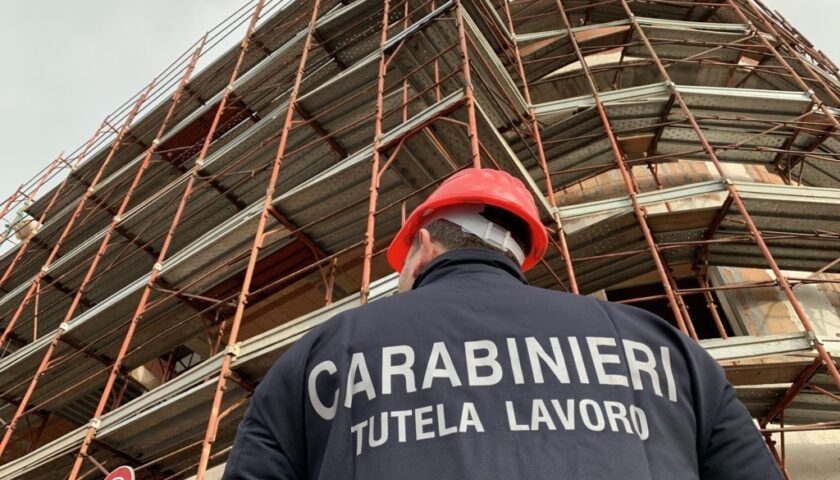 Abusi edilizi, scatta il sequestro nel Golfo di Policastro